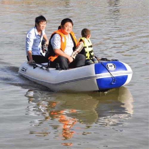 潞城公园游玩充气漂流船